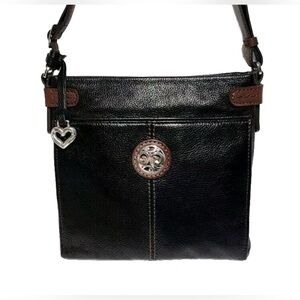 BRIGHTON LONDON
GROOVE SADIE EUC BLK/BRWN CROSSBODY ORGANIZER
WALLET HANDBAG